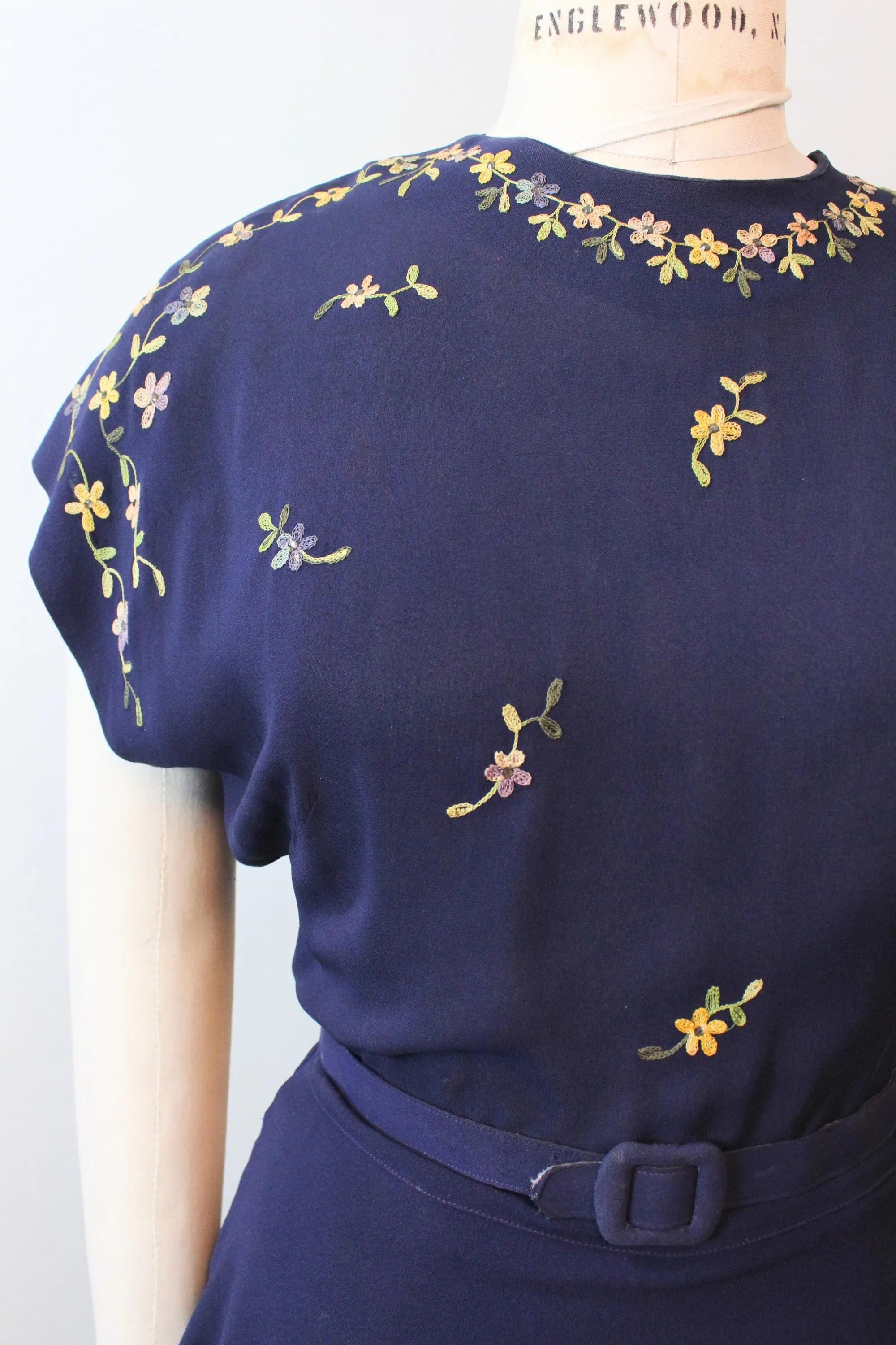 1940s EMBROIDERED peplum panel rayon dress large | new fall winter