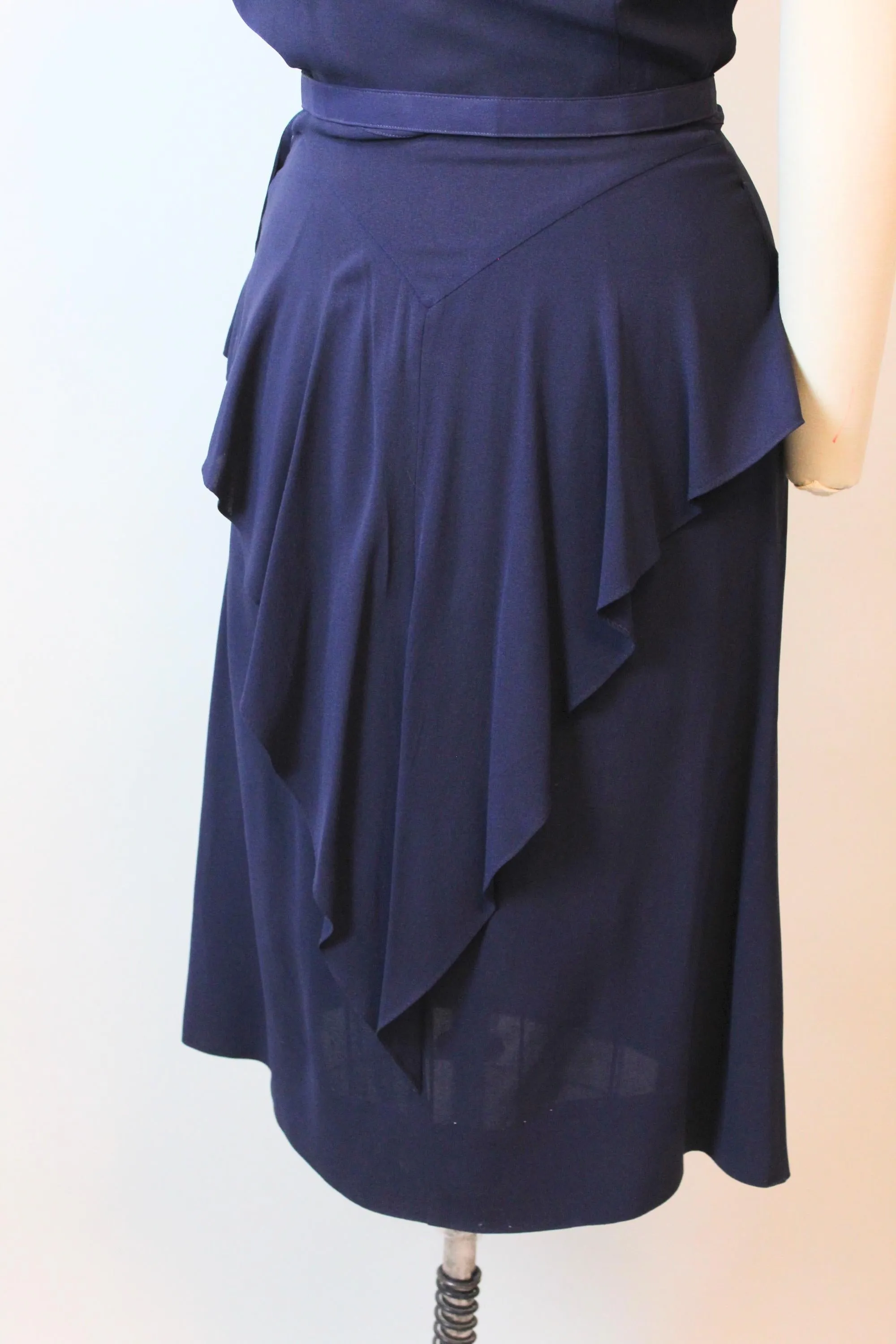 1940s EMBROIDERED peplum panel rayon dress large | new fall winter