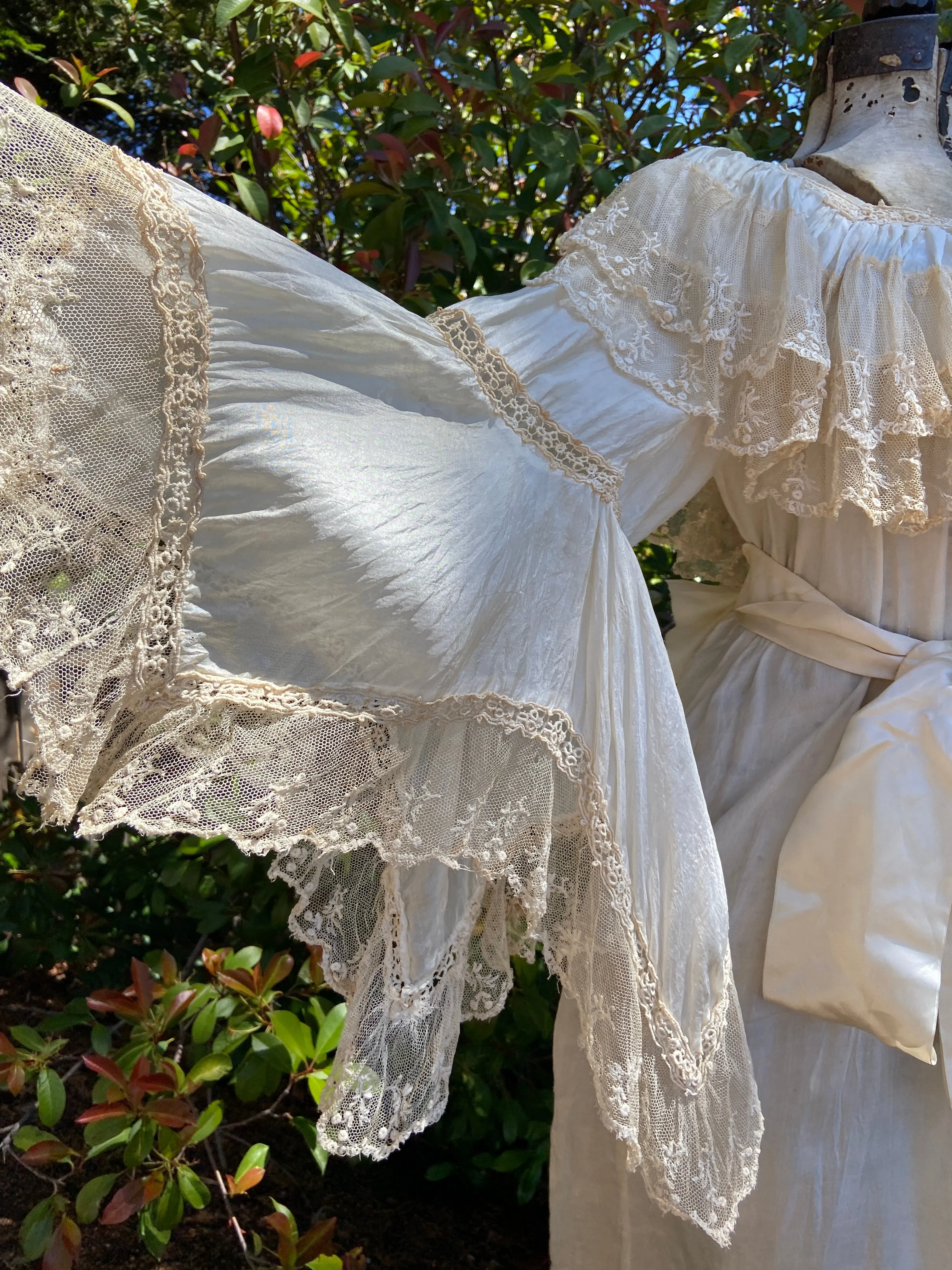 Antique Early 1900s Silk & Lace Empire Tea Gown