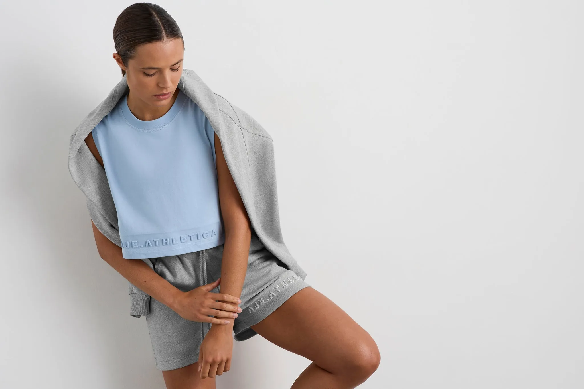Cropped Logo Tank 106