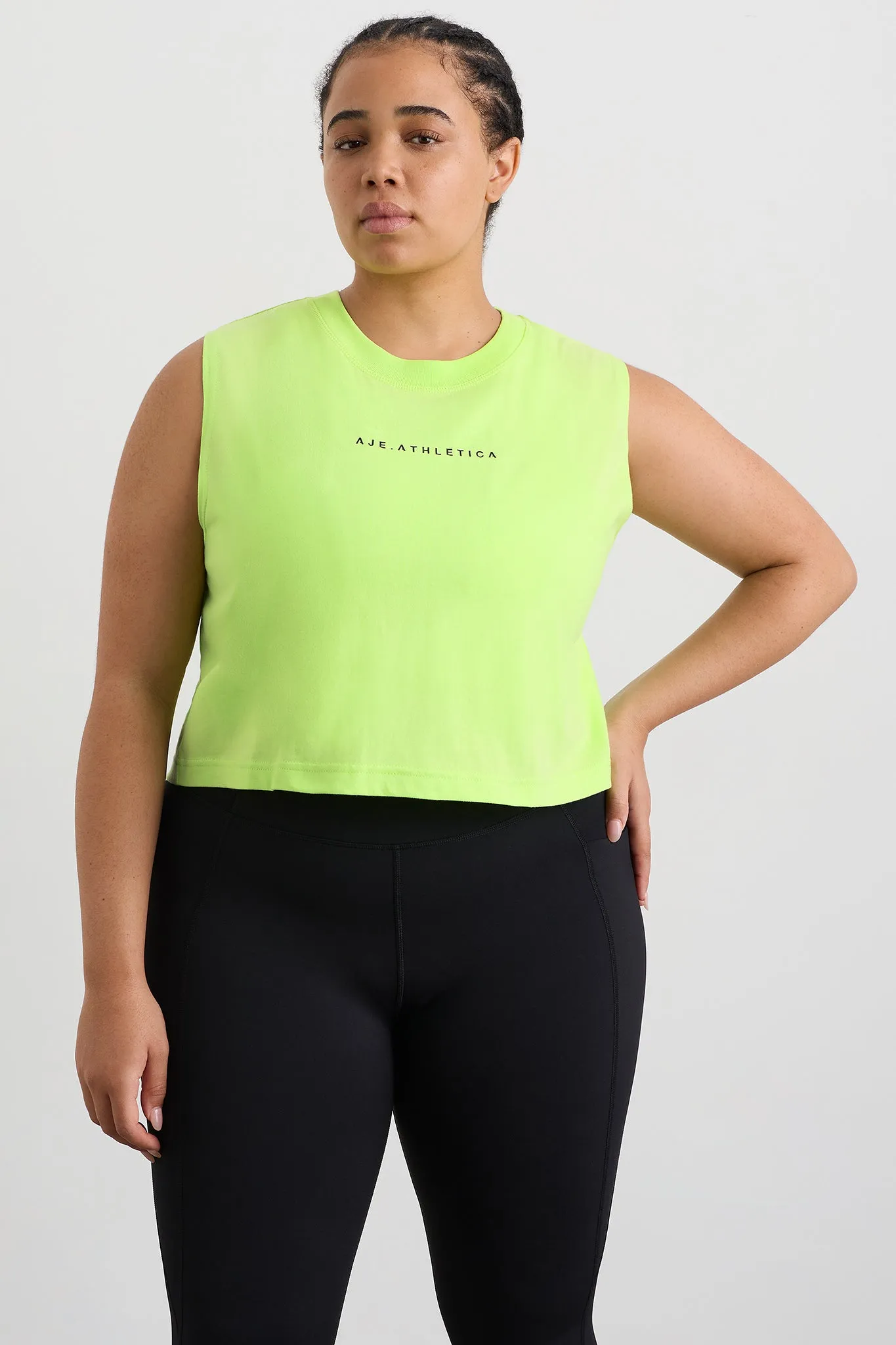 Cropped Tank 106
