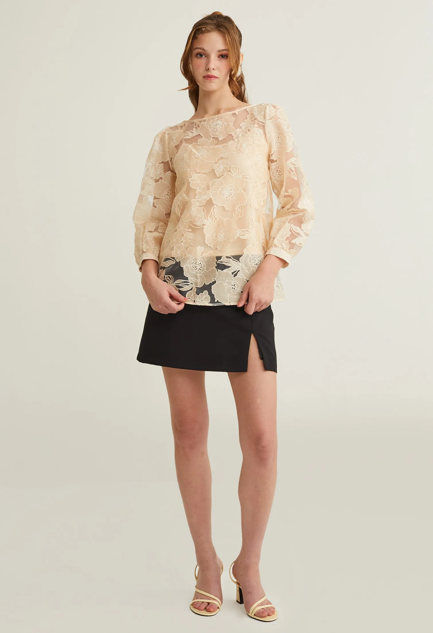 Floral Contrast Embossed Blouse