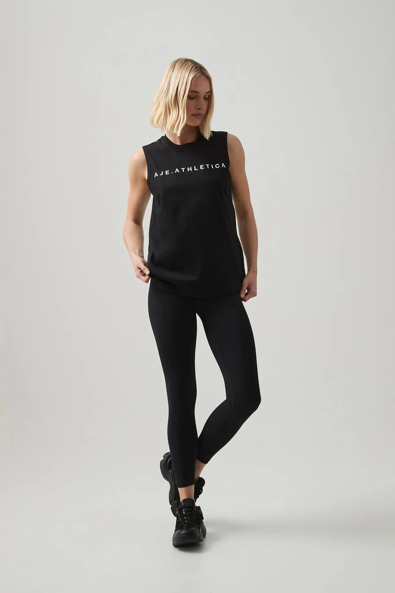 Longline Logo Tank