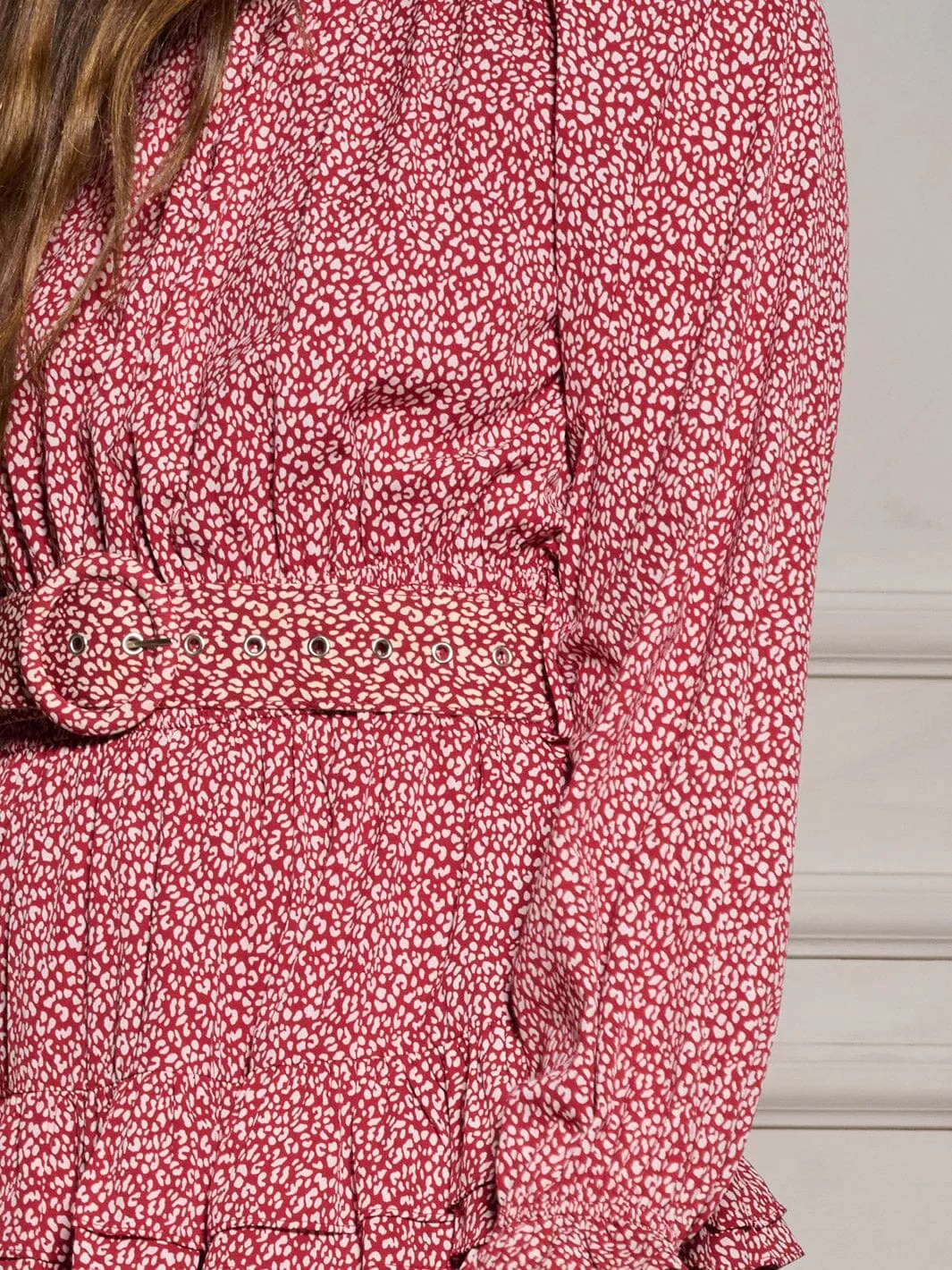 WOMEN'S LONG SLEEVE BELTED TIERED ANIMAL PRINT MINI DRESS