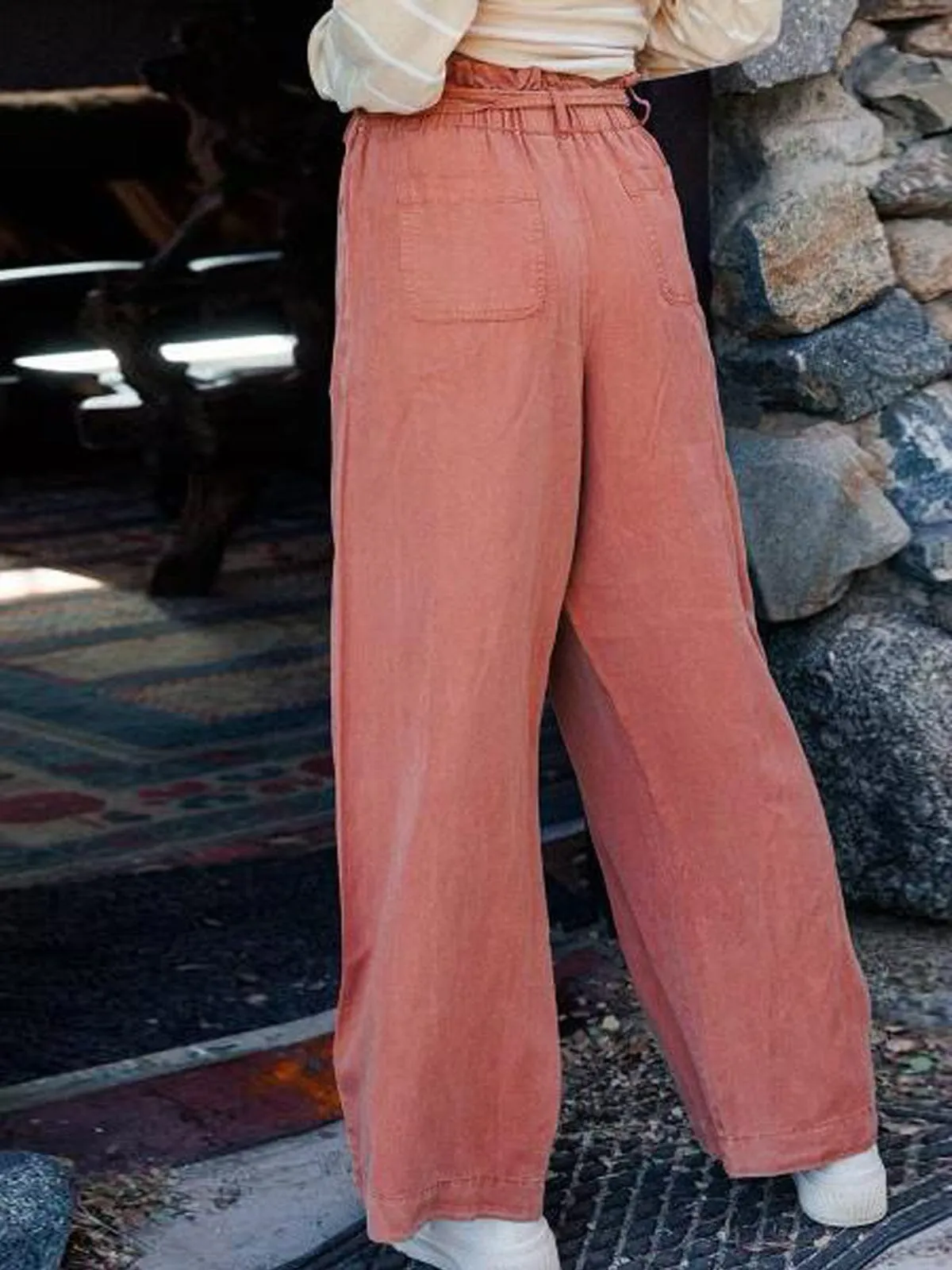 WOMEN'S POCKETS BELTED WIDE LEG PANTS